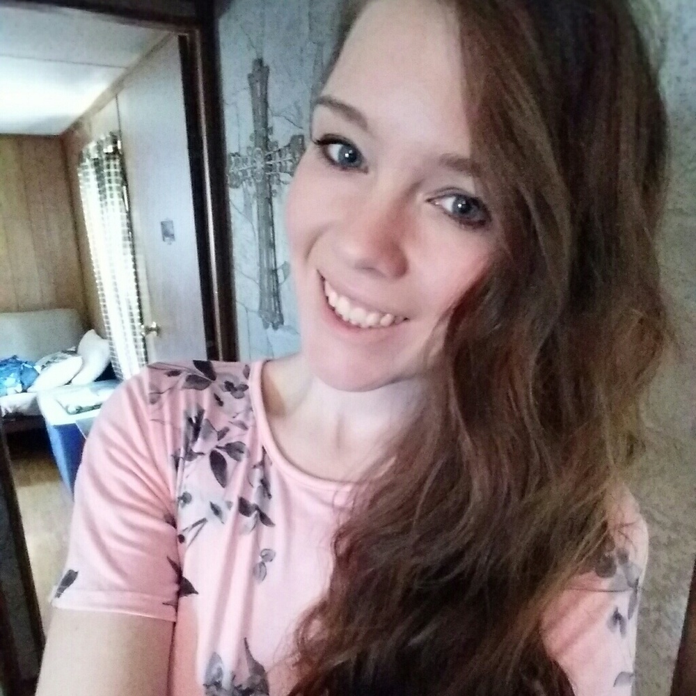 Meet your Posher, Carla